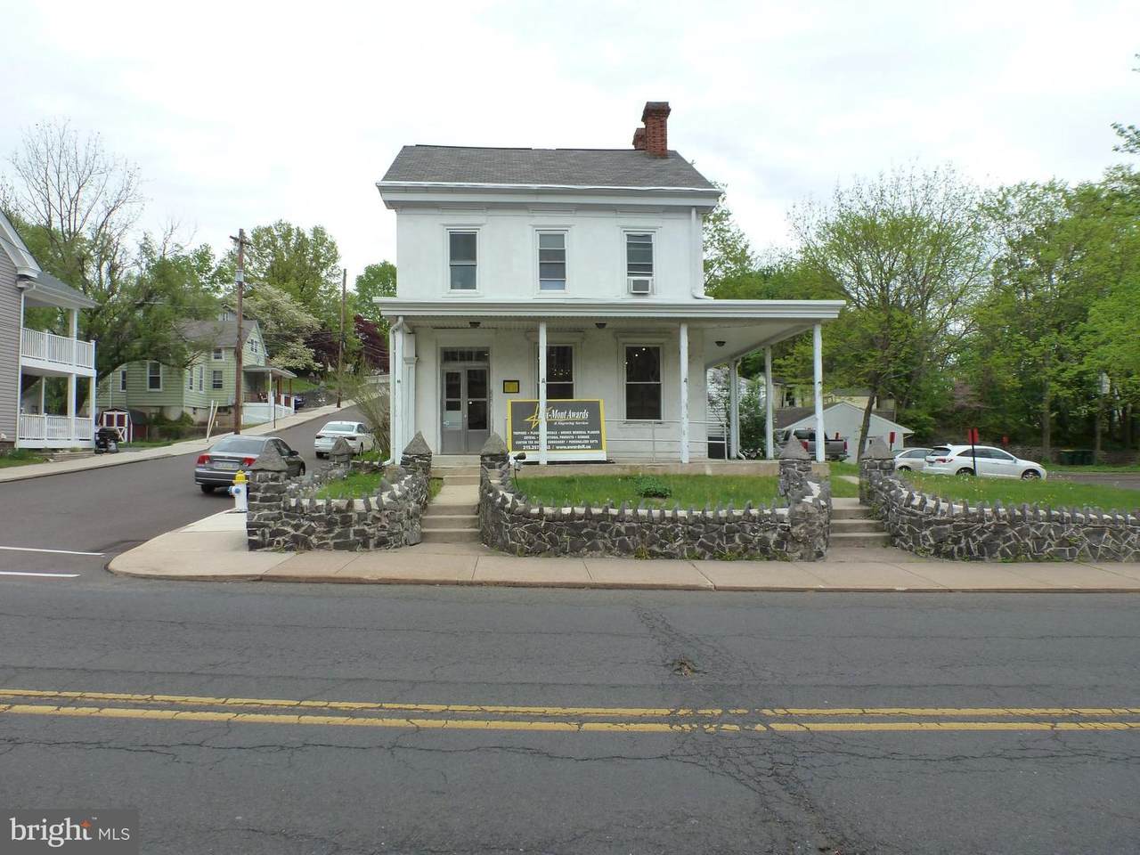 225 Main Street - Photo 1