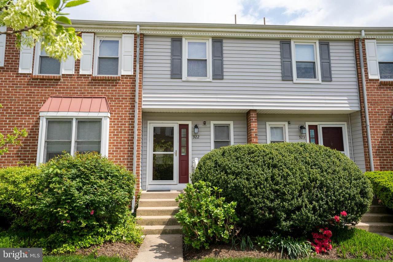 922 Society Hill - Photo 1