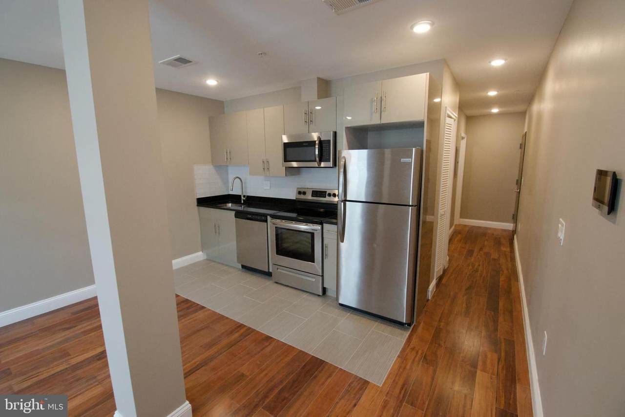1422 Callowhill Street - Photo 1