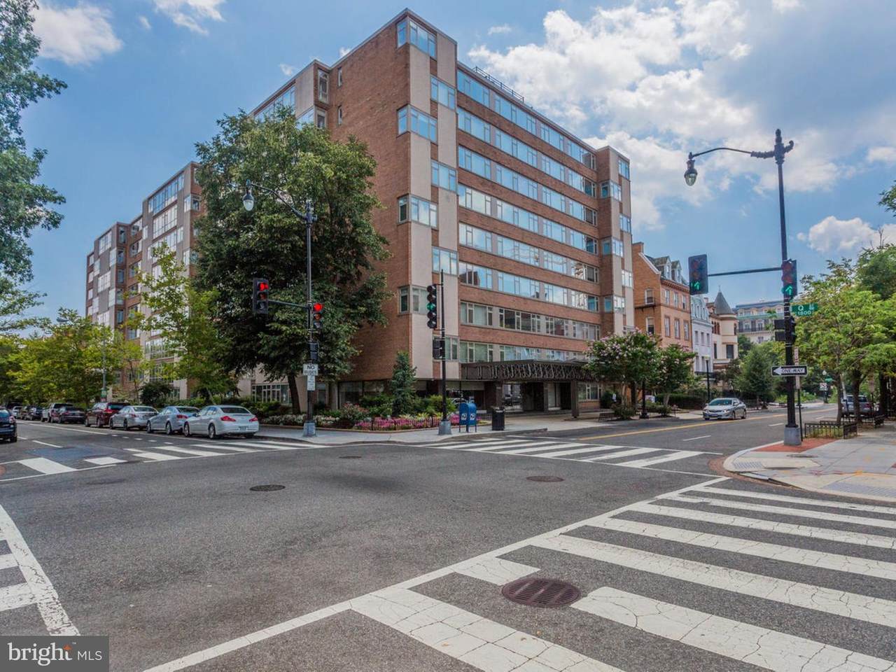 1545 18TH Street - Photo 1