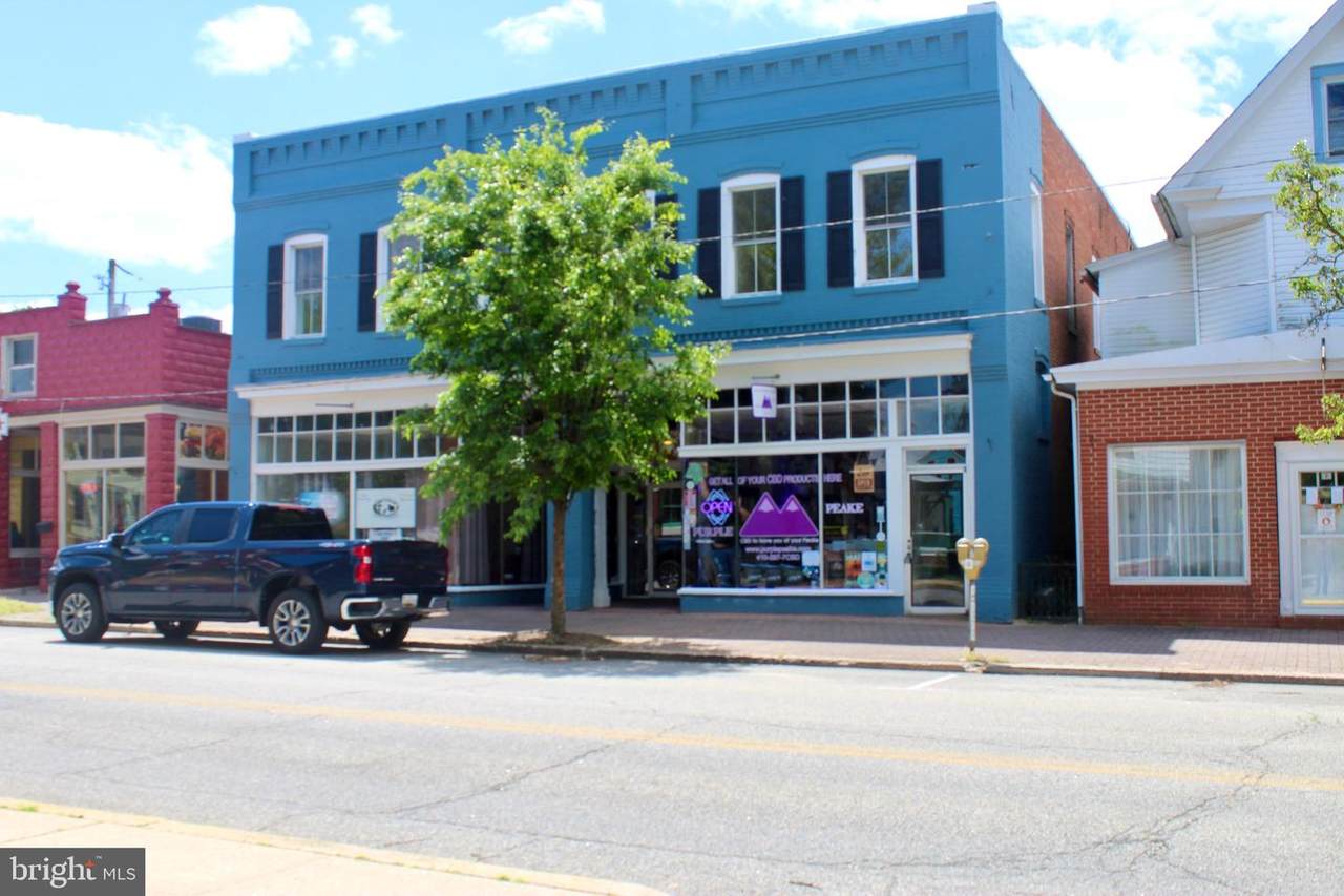 322 Market St - Photo 1