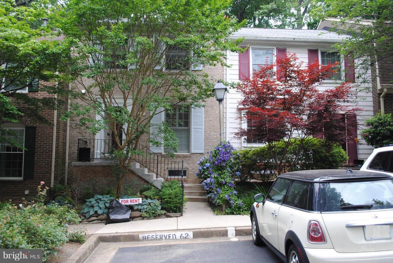 1552 Chatham Colony Court - Photo 1