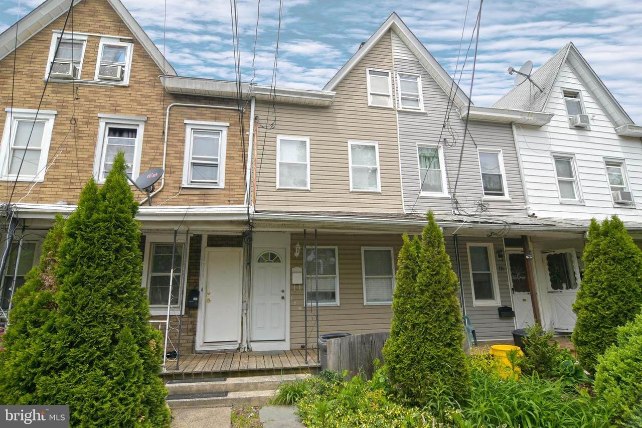 729 Indiana Avenue - Photo 1