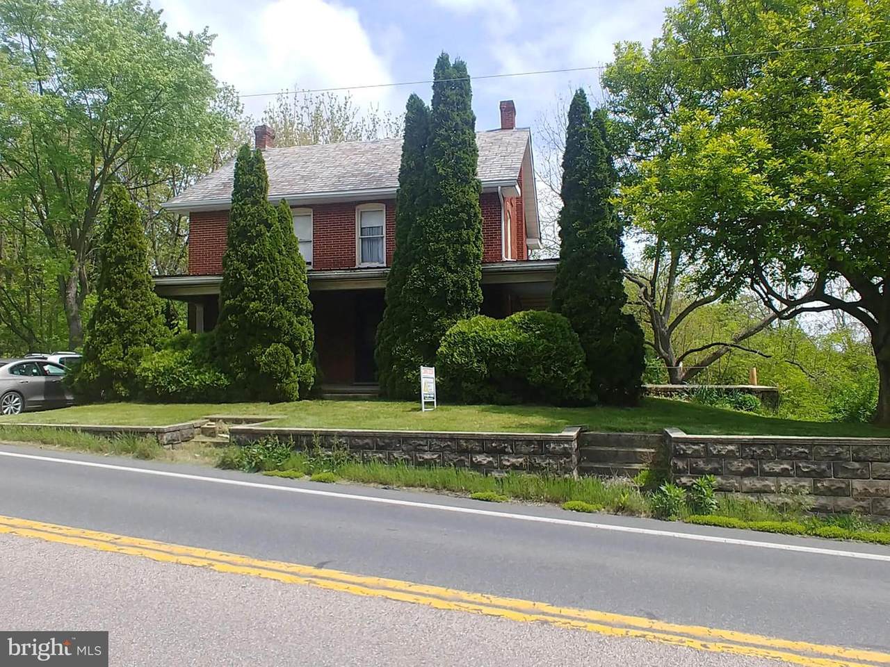 4760 Wayne Road - Photo 1