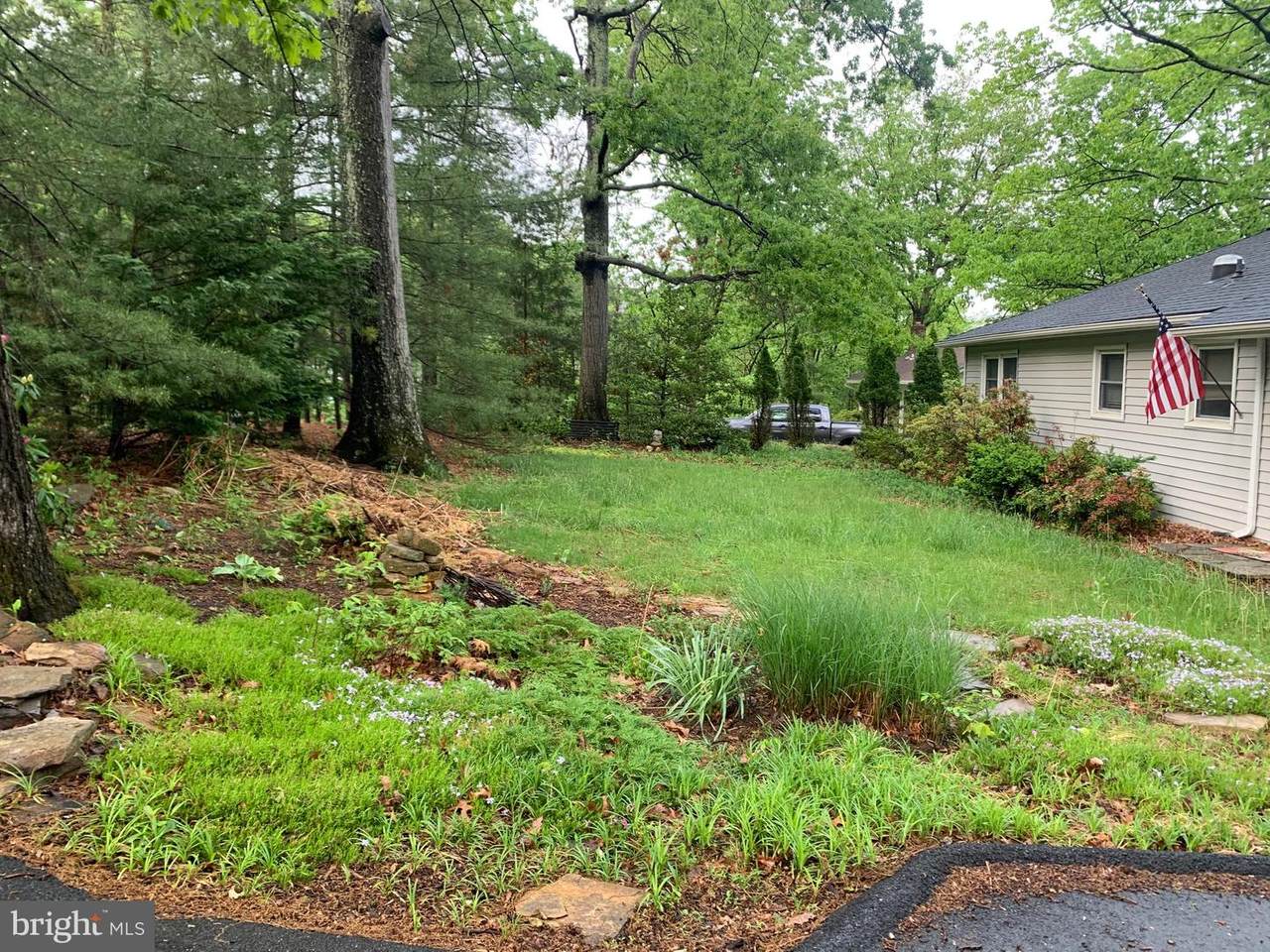 2539 Youngs Drive - Photo 1
