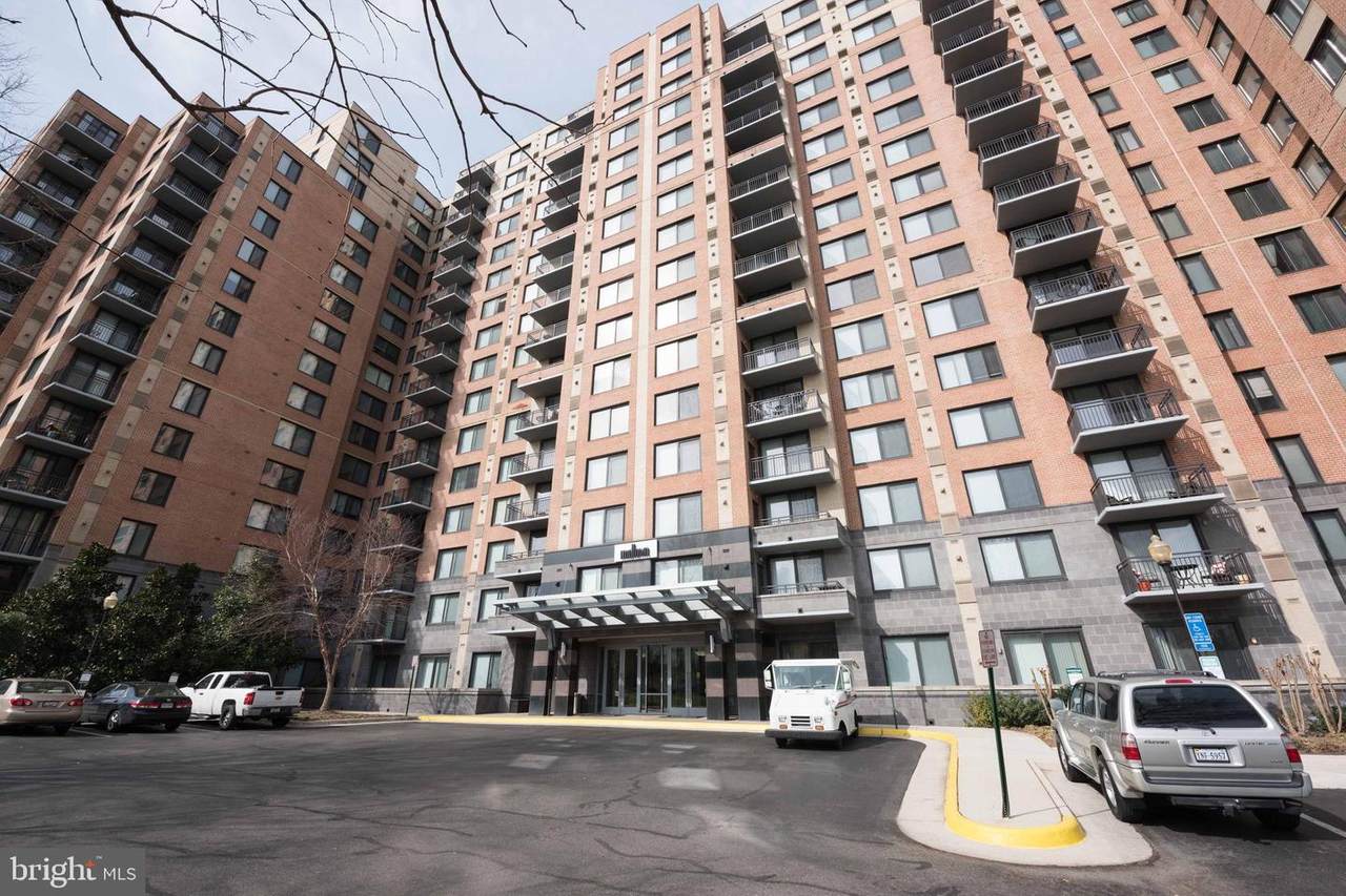 2451 Midtown Avenue - Photo 1
