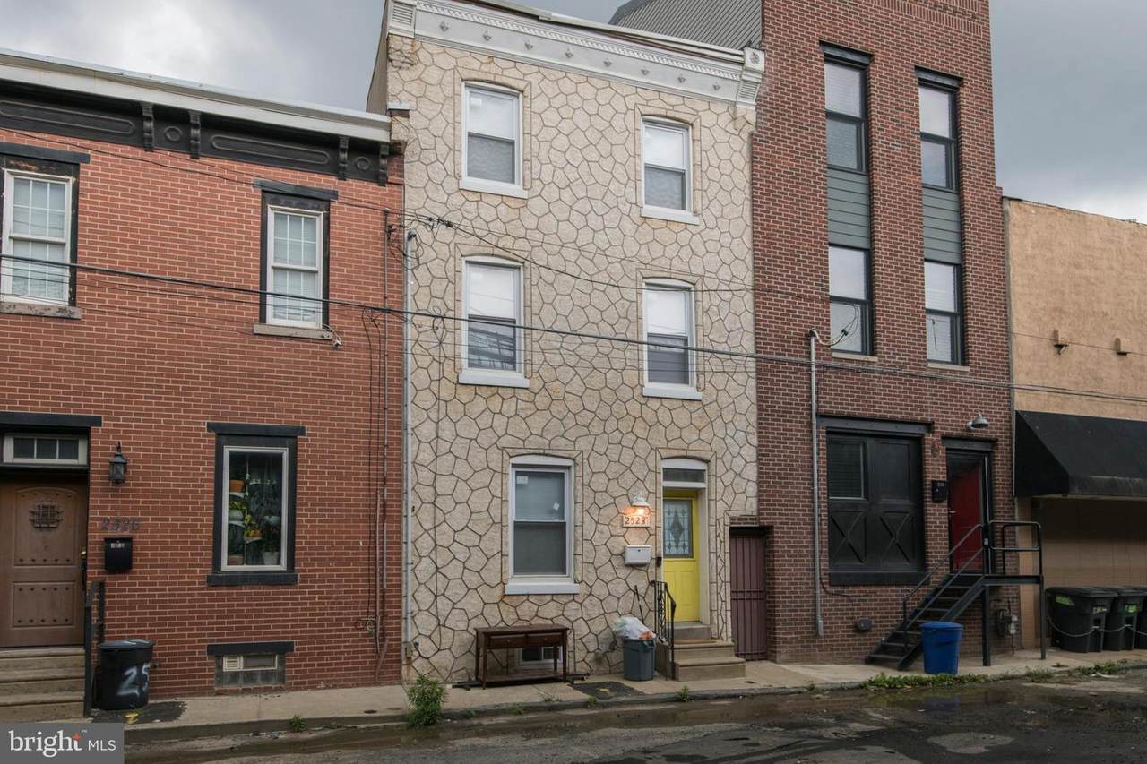 2528 Emery Street - Photo 1