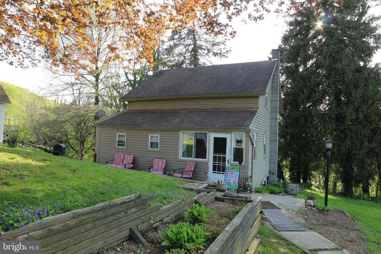 10 Circle Drive - Photo 1