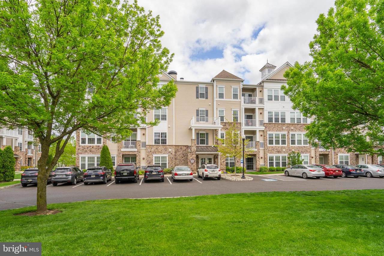 5202 Lilac Court - Photo 1