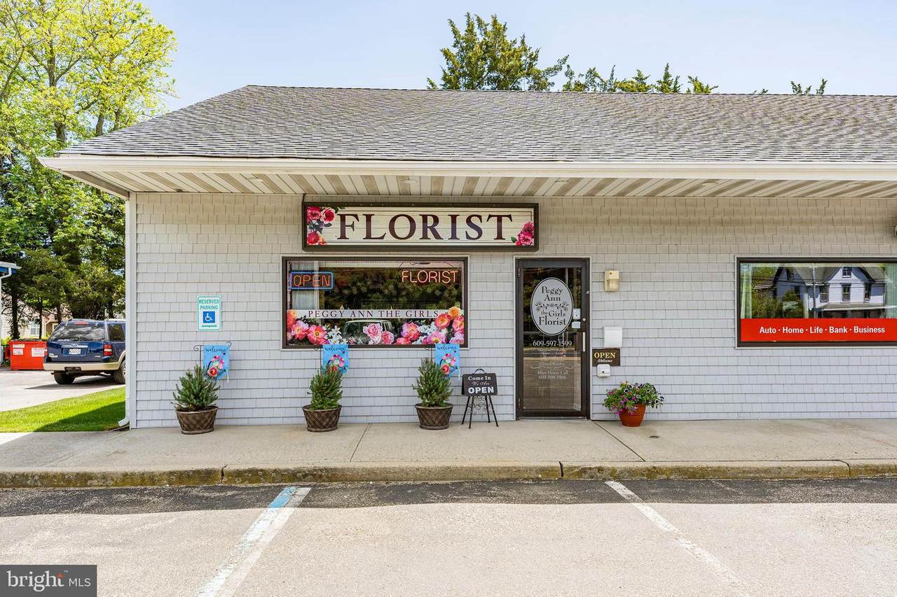 185 Main Street - Photo 1