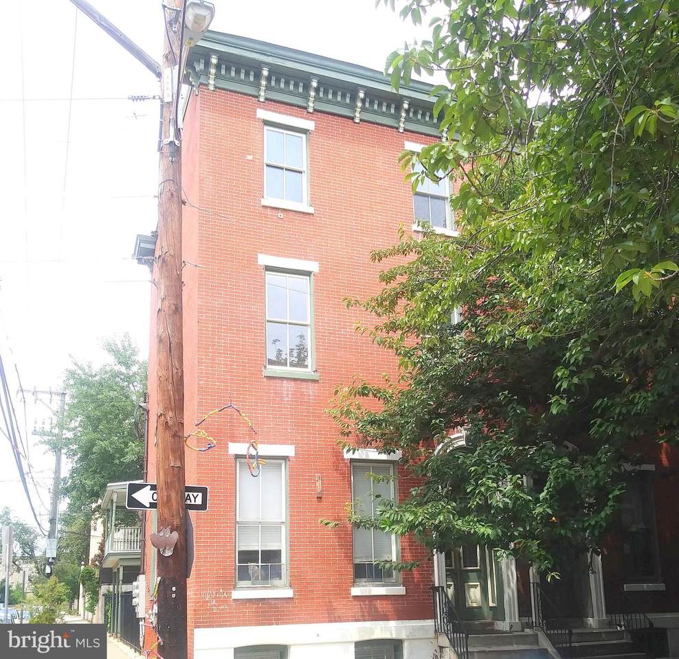 2043 Mount Vernon Street - Photo 1