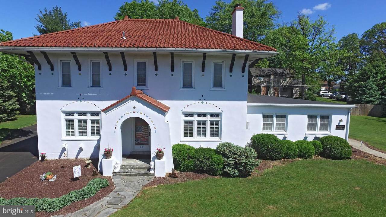 25 Roosevelt Boulevard - Photo 1