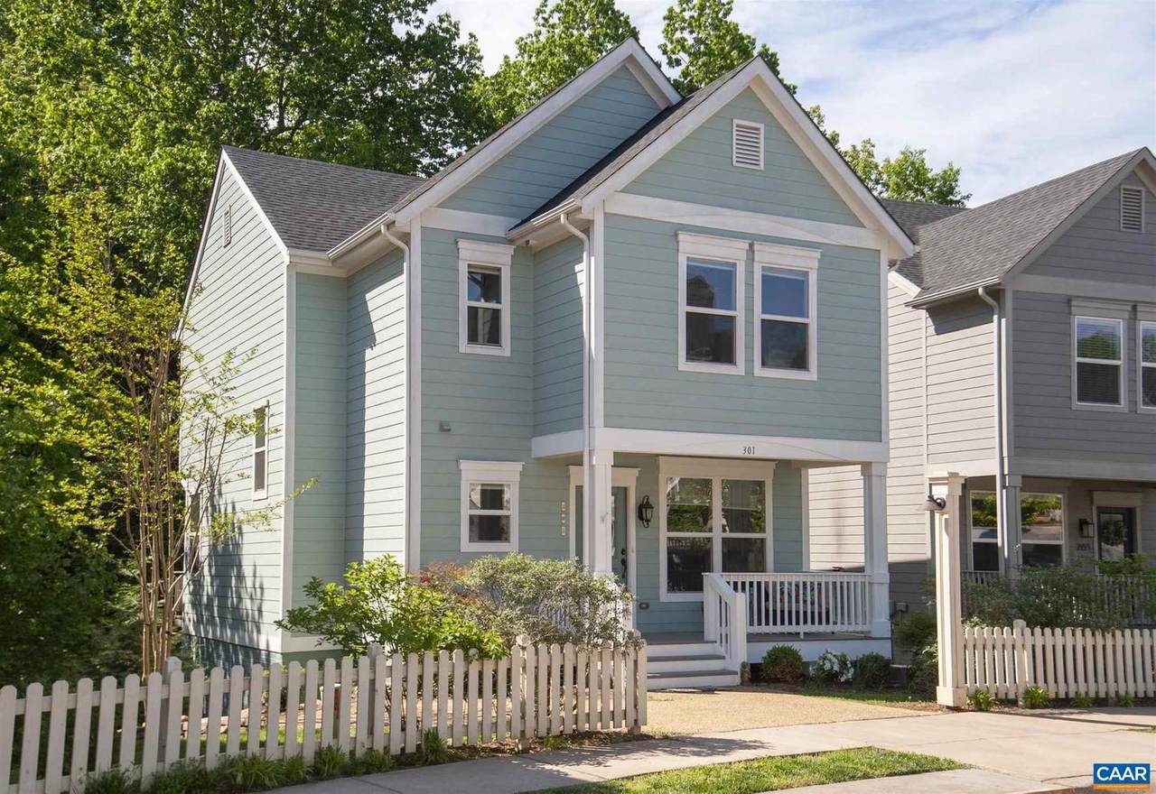 301 Huntley Avenue - Photo 1