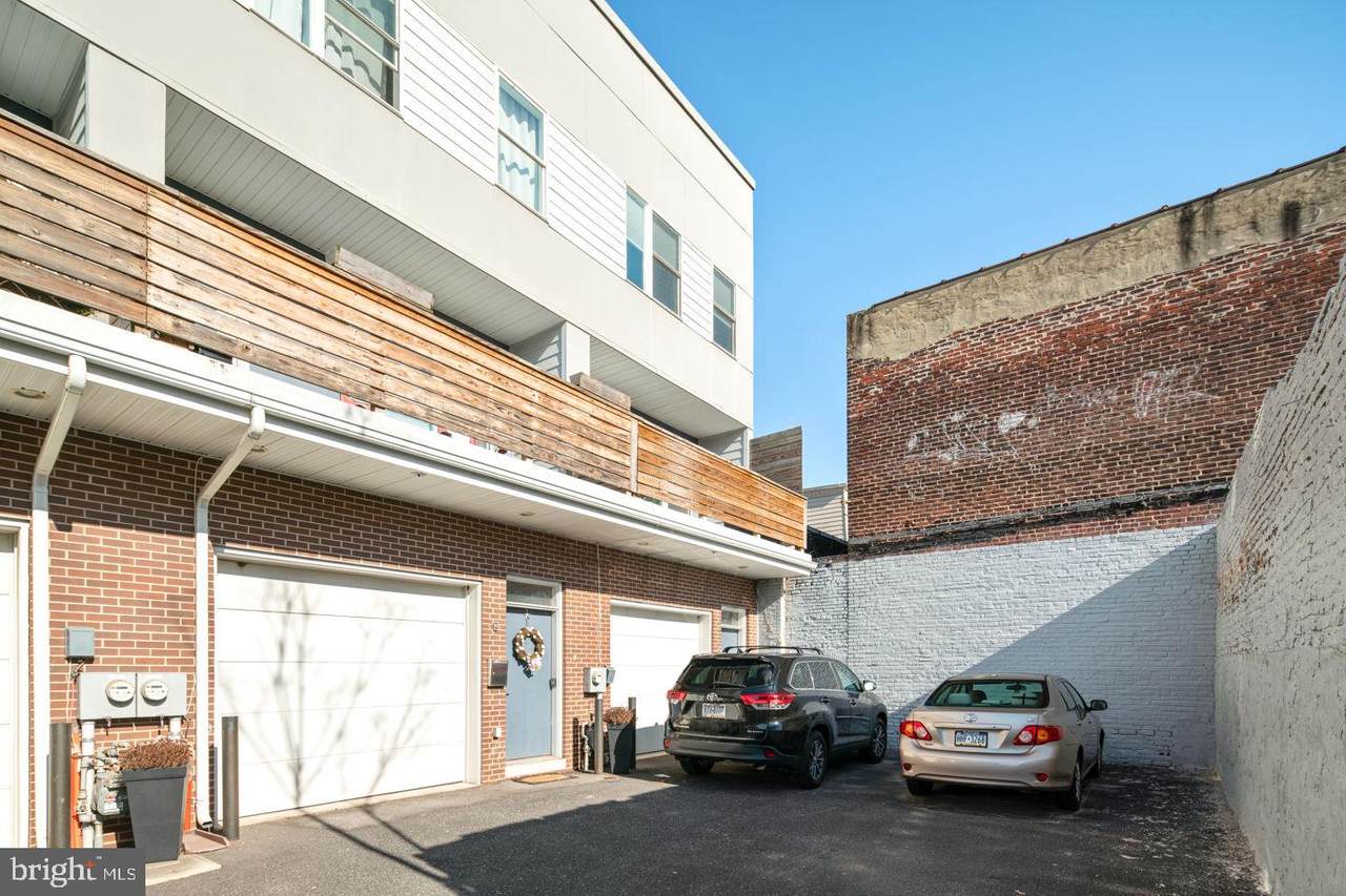3317 Salmon Street - Photo 1
