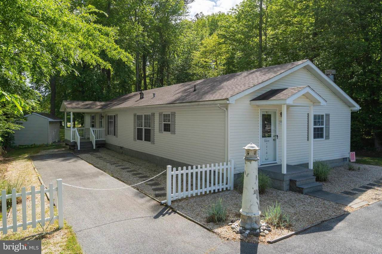 37140 Florida Drive - Photo 1