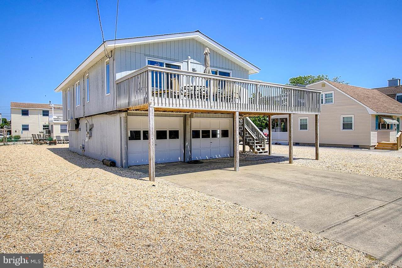 333 6TH Street - Photo 1