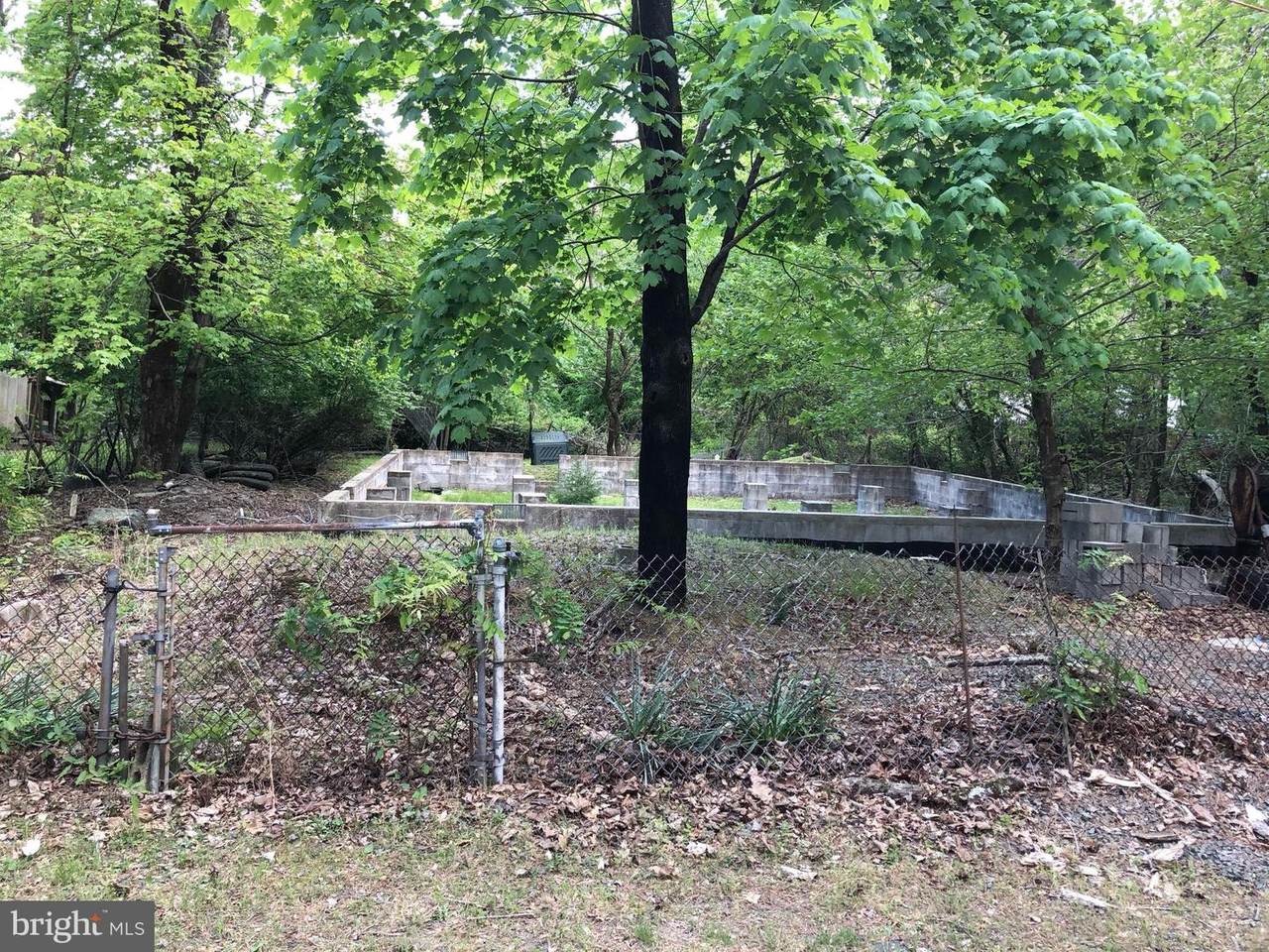 710 Taft St - Photo 1
