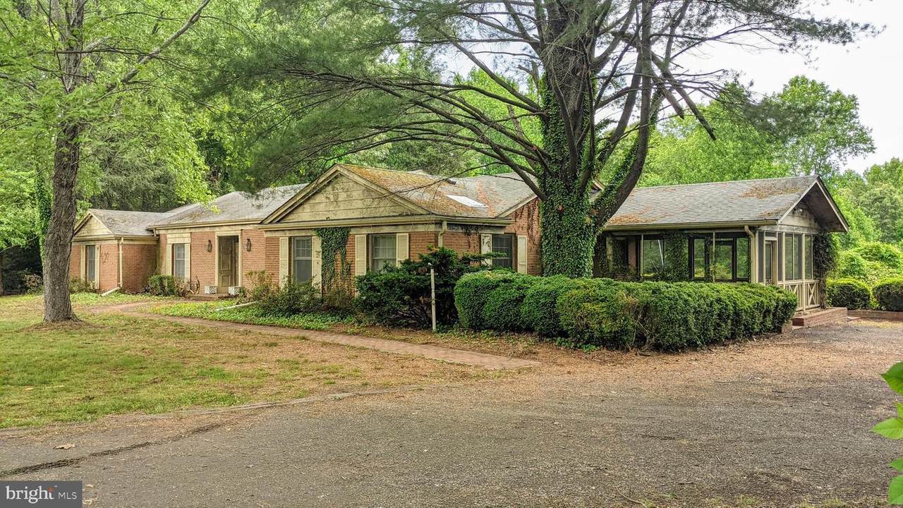 2599 Oak Park Road - Photo 1
