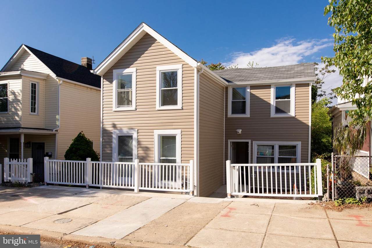 1127 Gorsuch Avenue - Photo 1