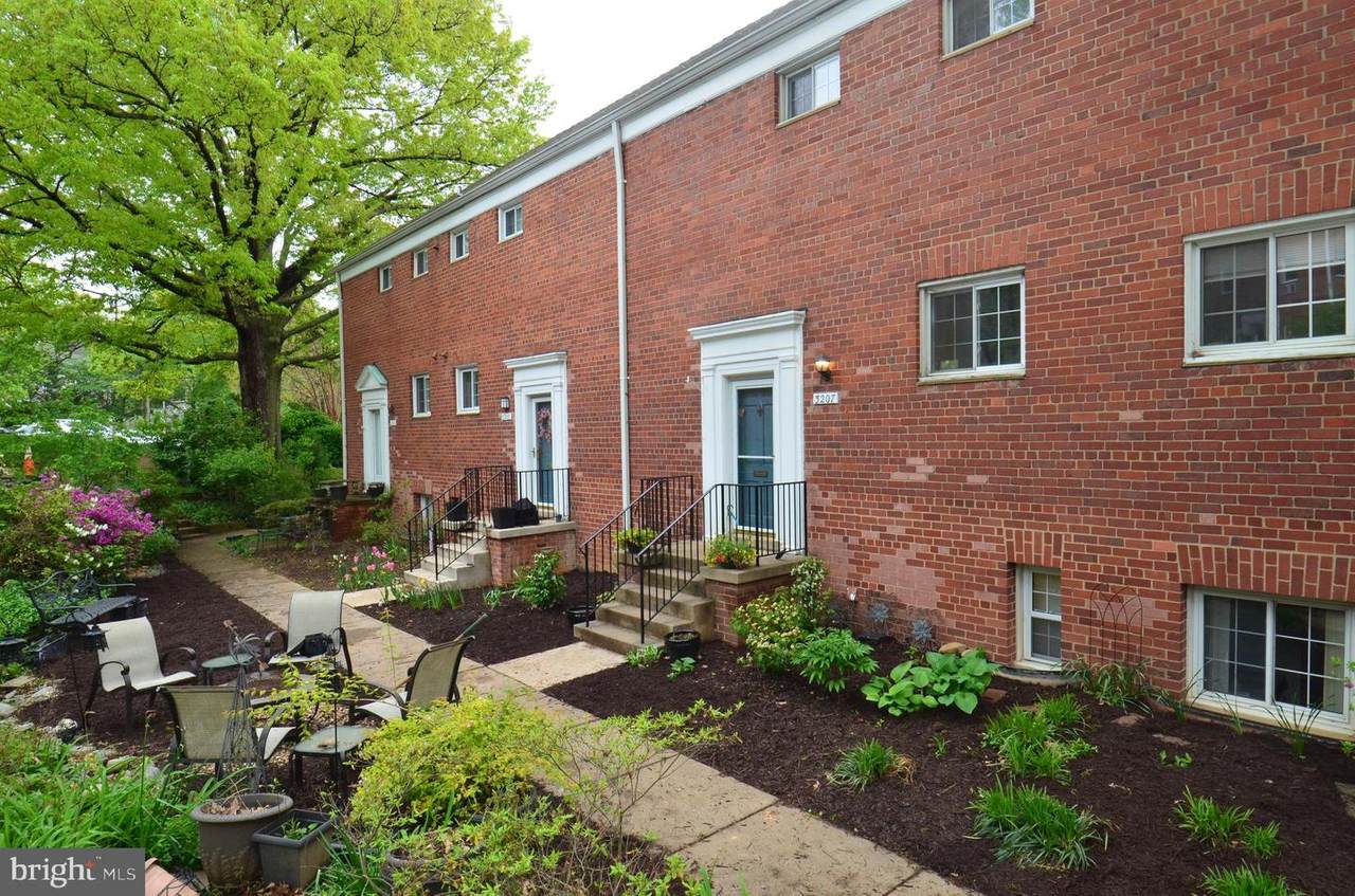 3207 Valley Drive - Photo 1