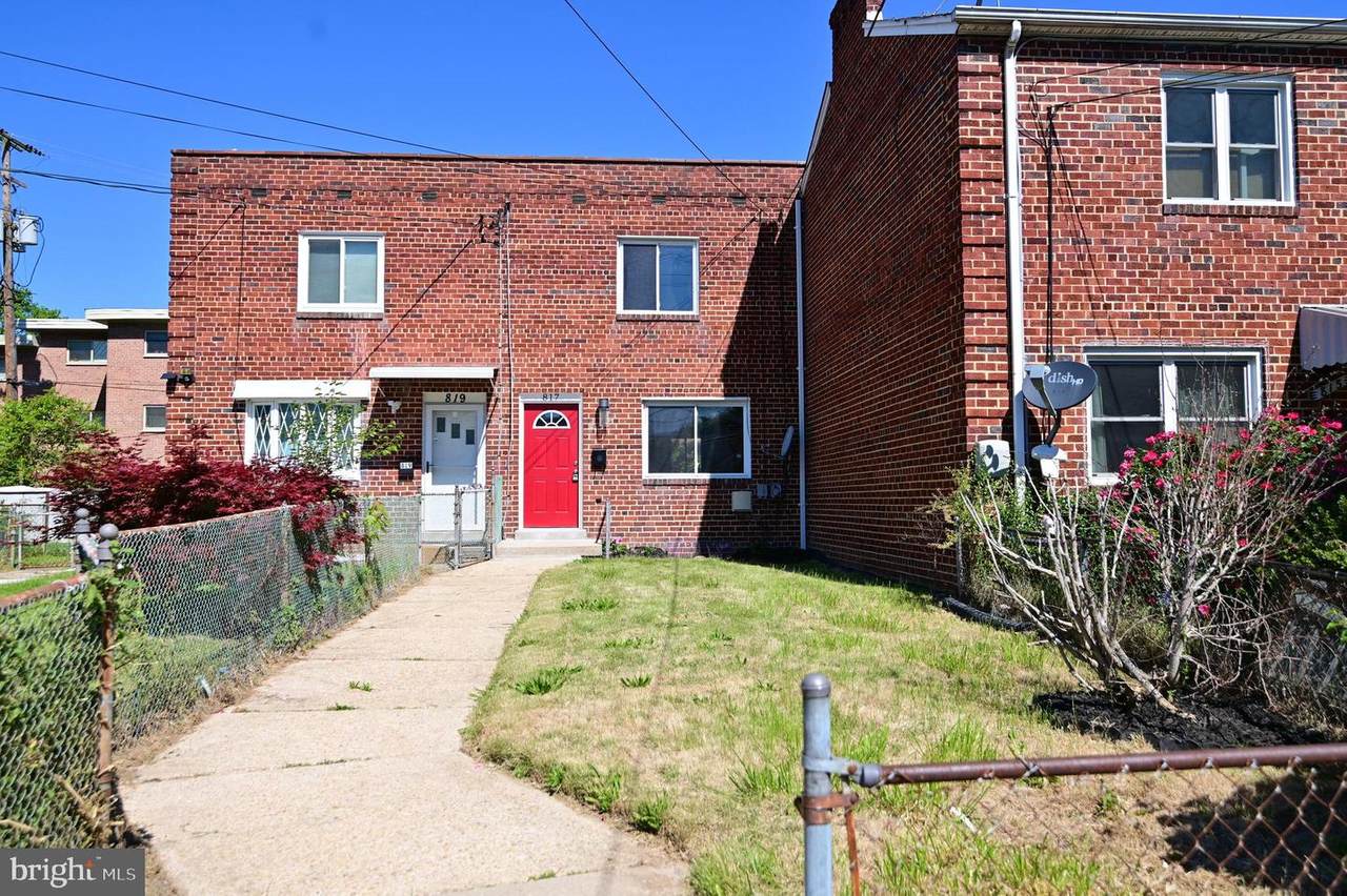 817 4TH Street - Photo 1