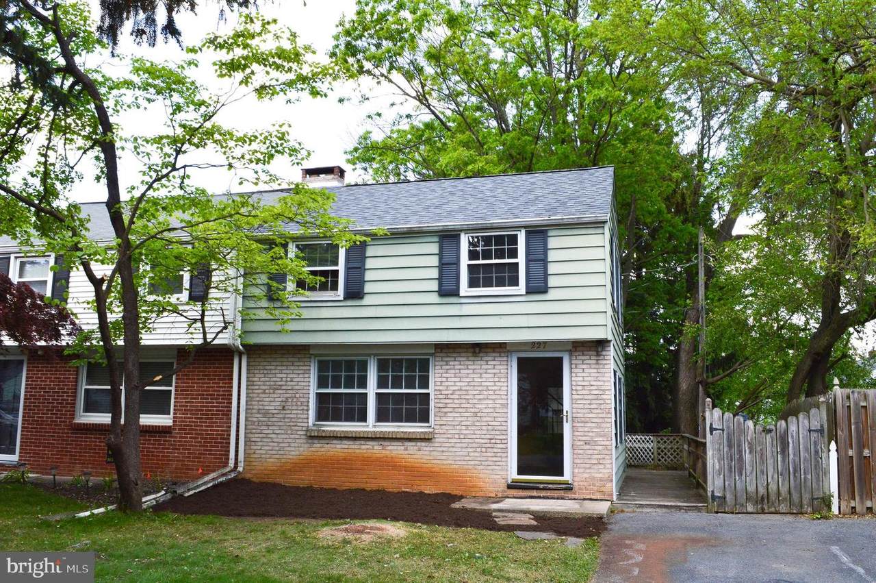 227 Elizabeth Drive - Photo 1