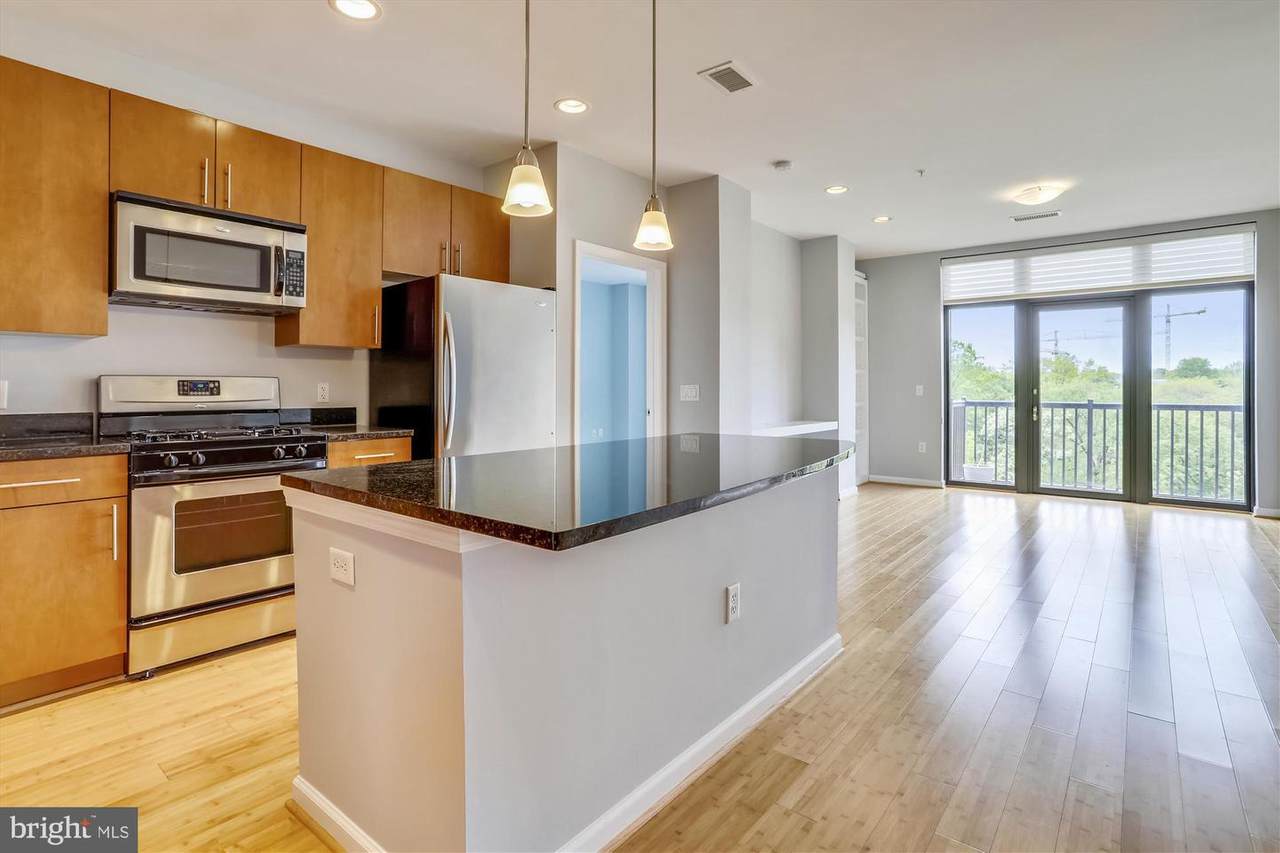 444 Broad Street - Photo 1