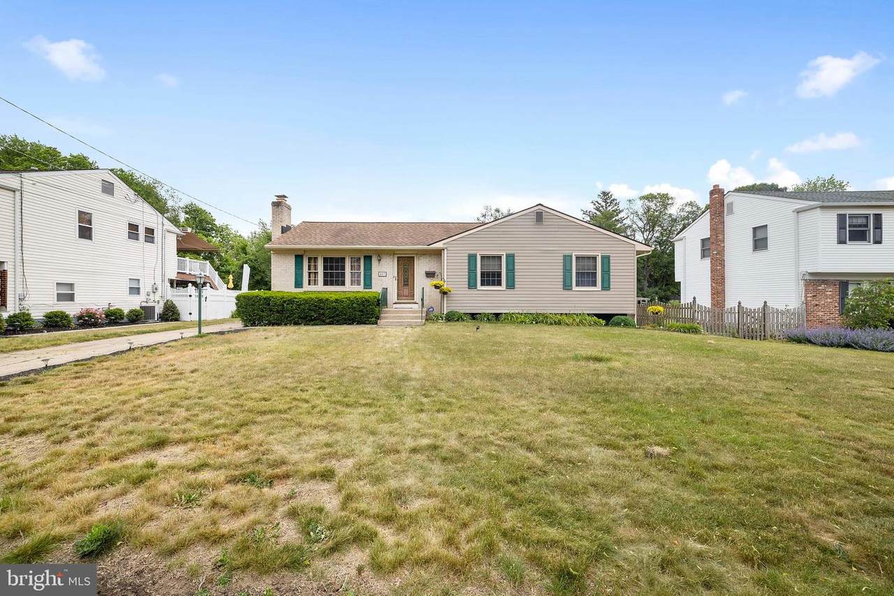 407 Stockton Avenue - Photo 1