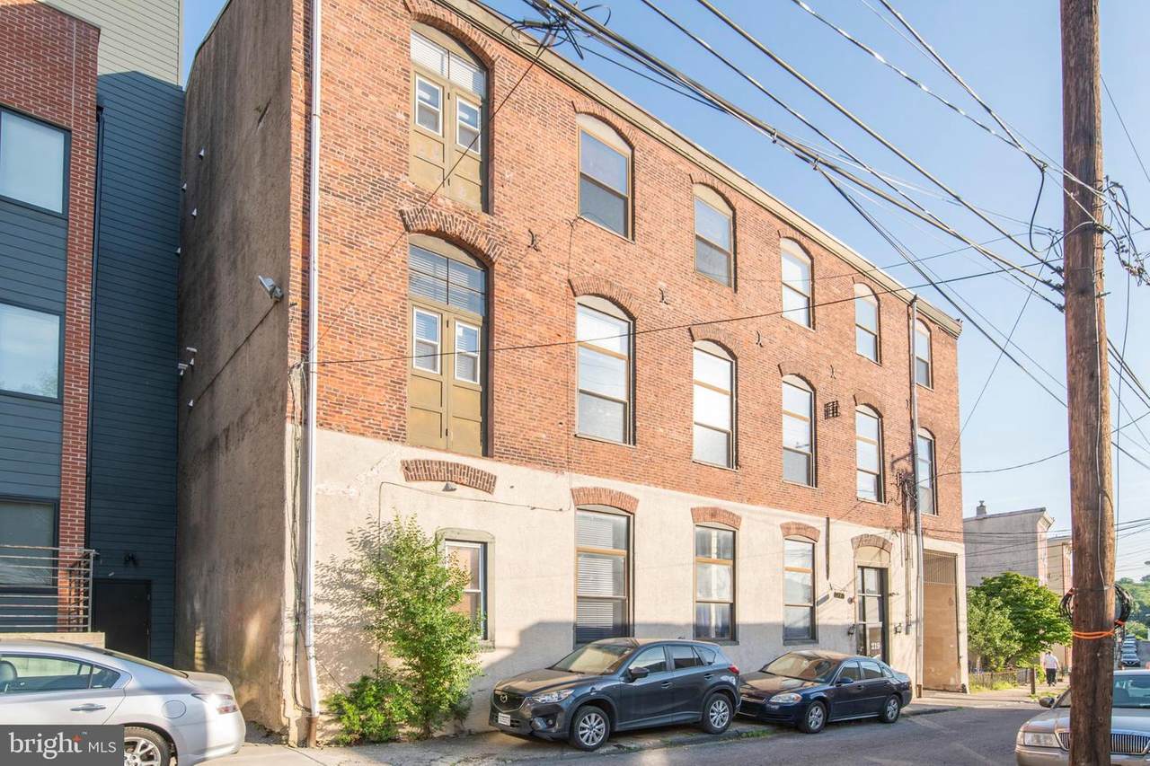 219 Krams Avenue - Photo 1