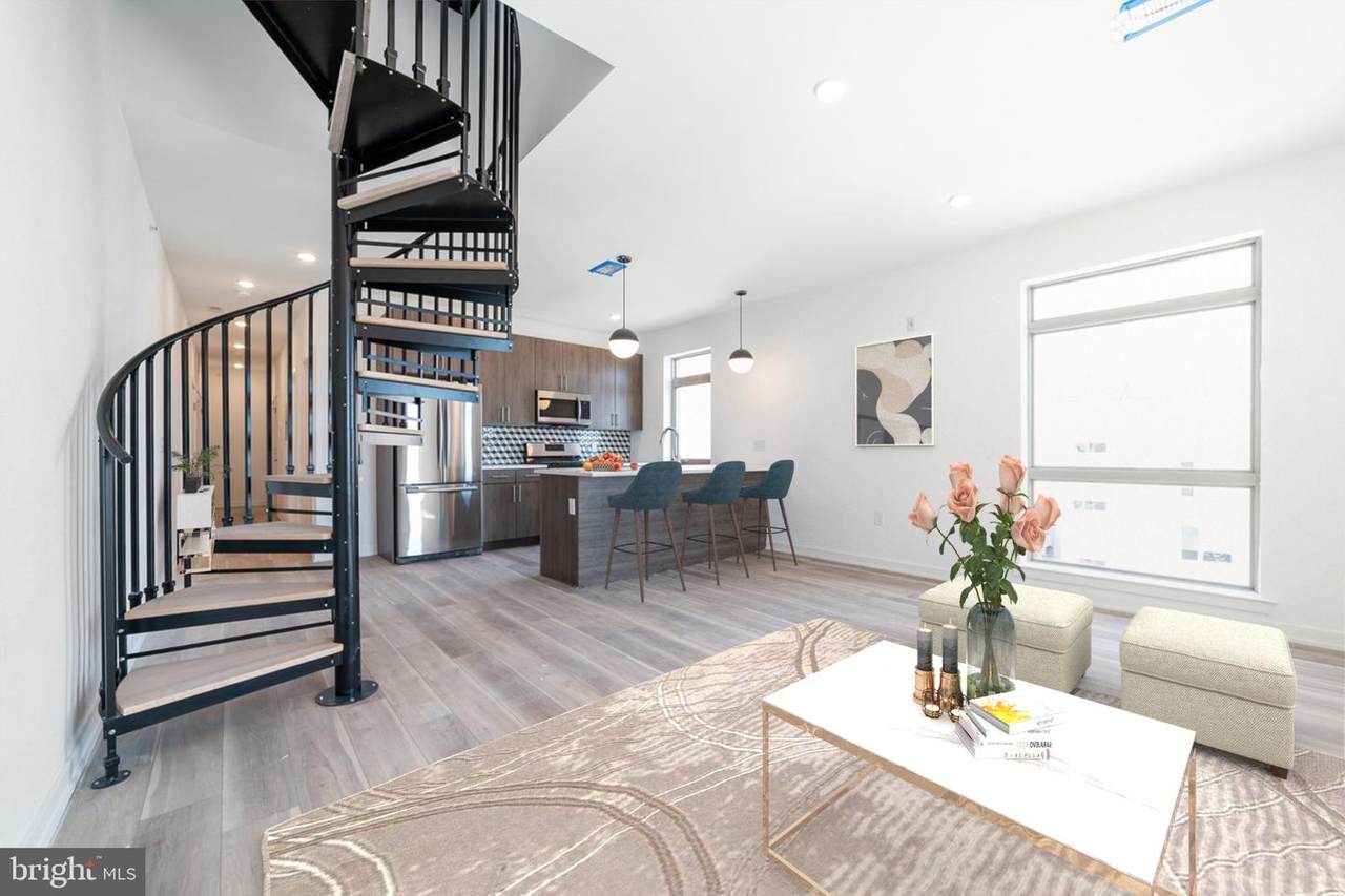 2037 Lehigh Avenue - Photo 1