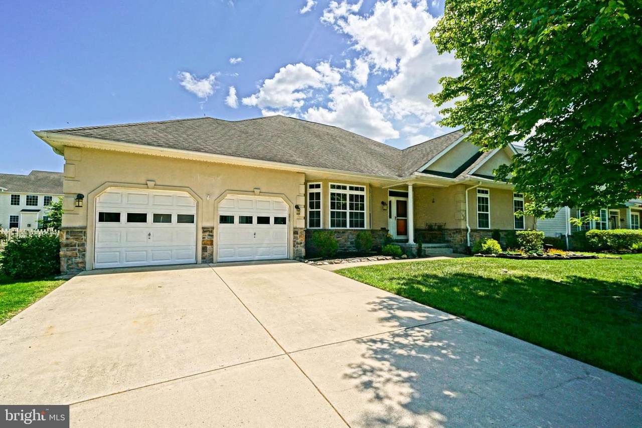 102 Oysterman Drive - Photo 1