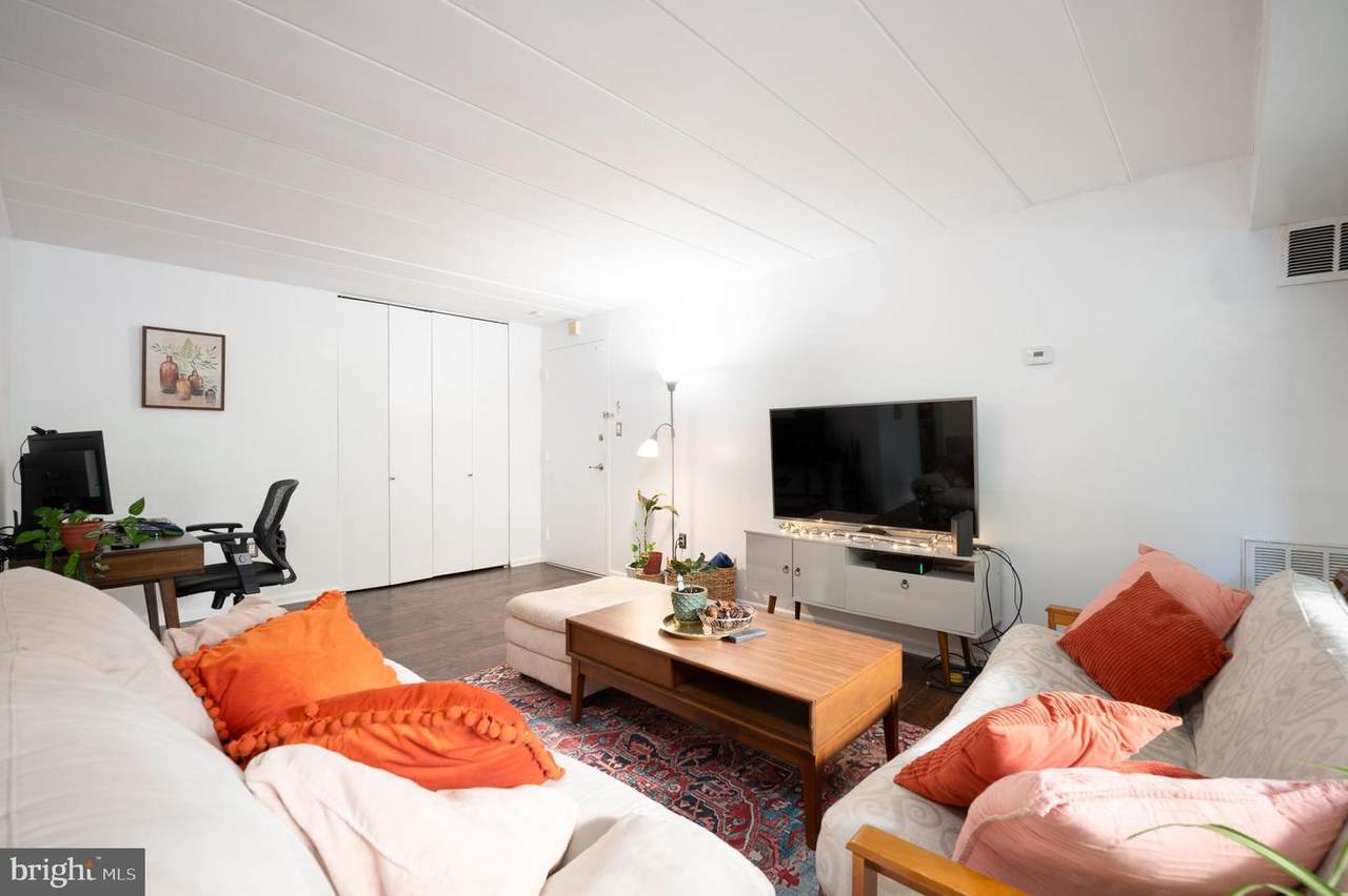 2300-UNIT Riddle Avenue - Photo 1