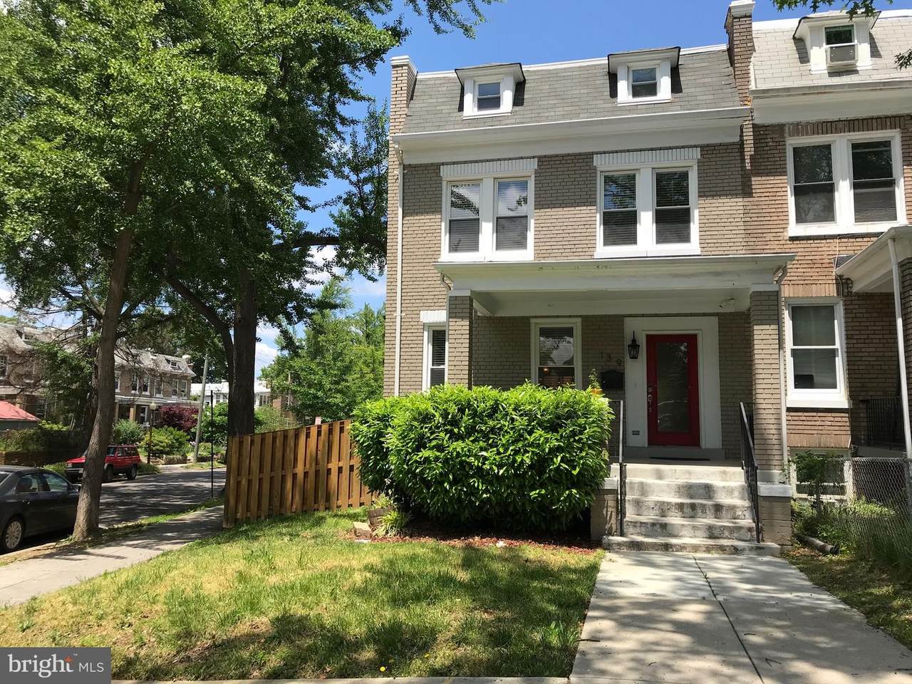 139 Varnum Street - Photo 1