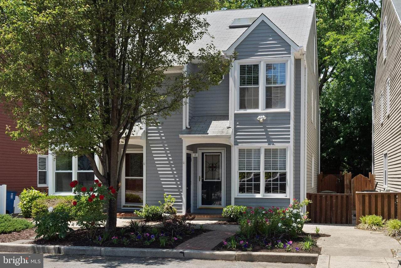 8 Cherry Grove Avenue - Photo 1