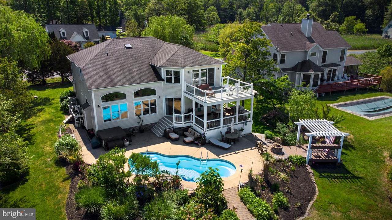 516 Victoria Drive - Photo 1