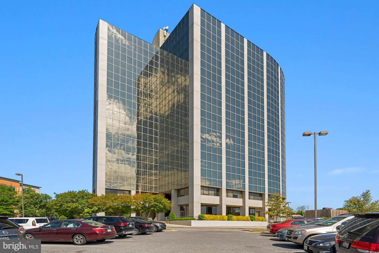 7501 Greenway Center - Photo 1