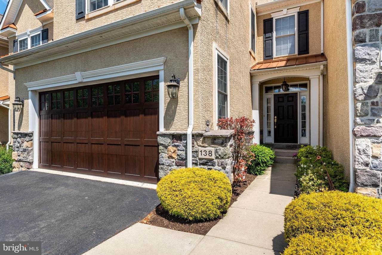 138 Carriage Court - Photo 1