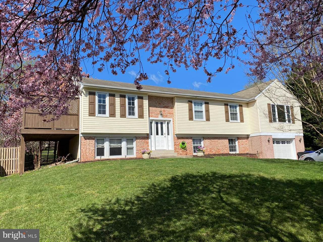 17124 Whites Road - Photo 1