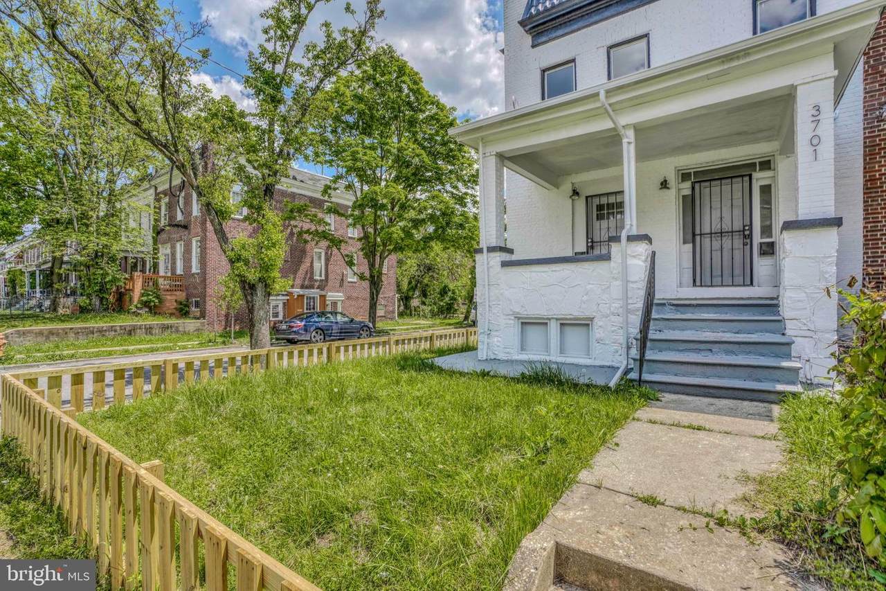 3701 Garrison Avenue - Photo 1