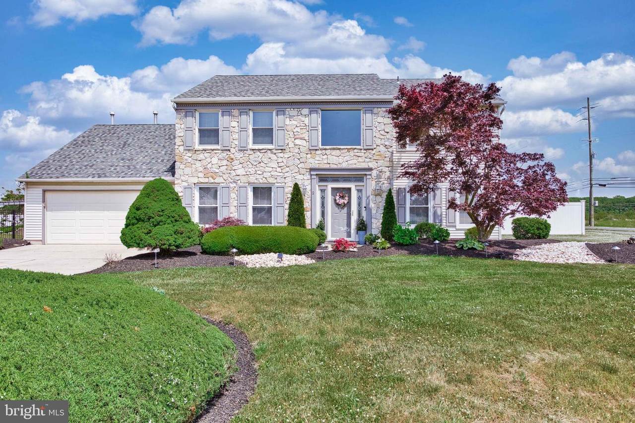 2 Appletree Lane - Photo 1