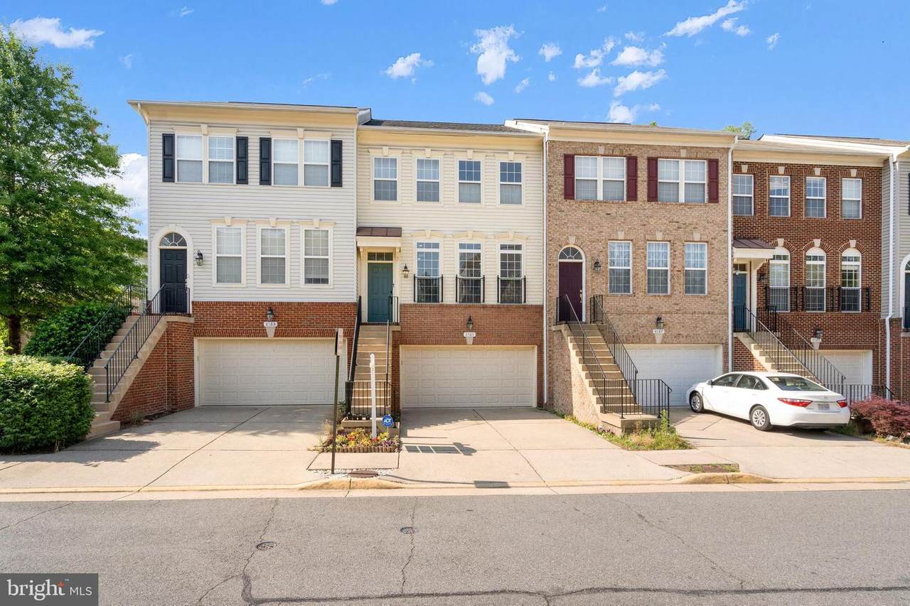 8585 Wyngate Manor Court - Photo 1