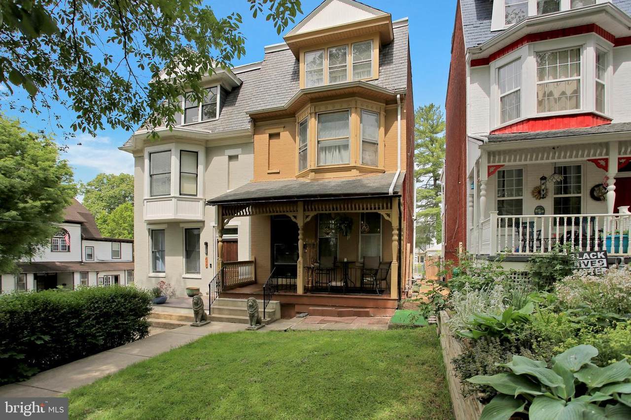 437 Lincoln Street - Photo 1