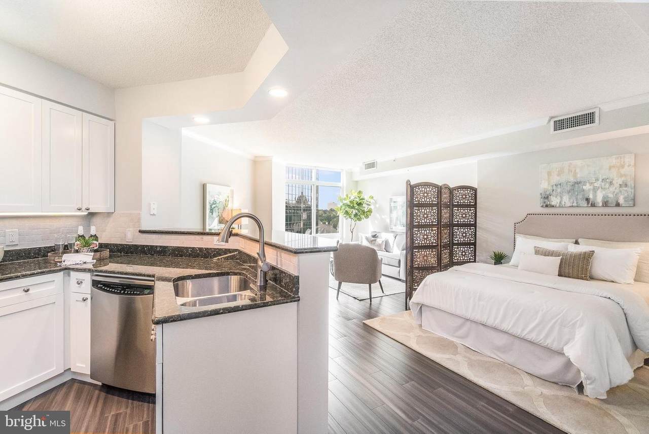 3101 Hampton Drive - Photo 1