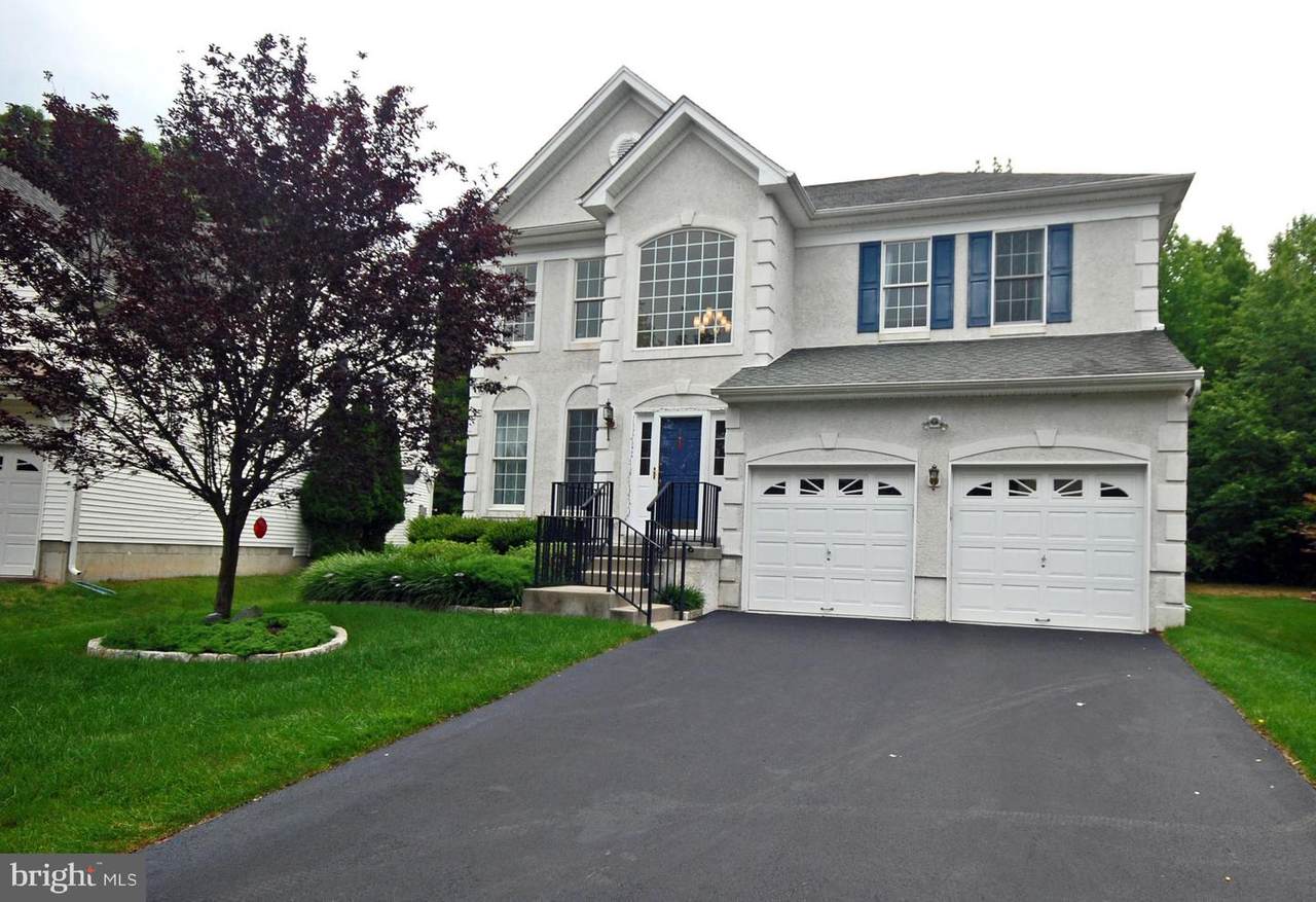 43 Lockwood Drive - Photo 1