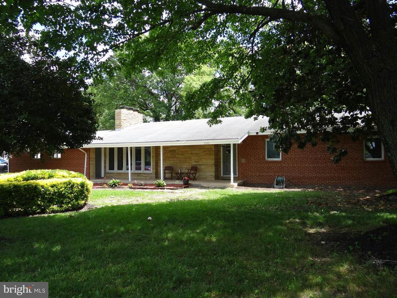 3721 Lacy Boulevard - Photo 1