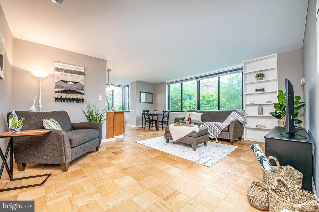 2030 F Street - Photo 1