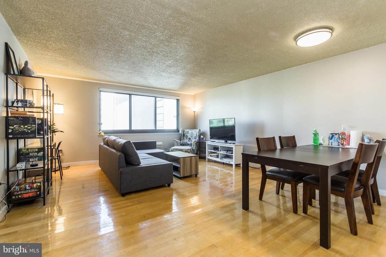 2201 Cherry Street - Photo 1