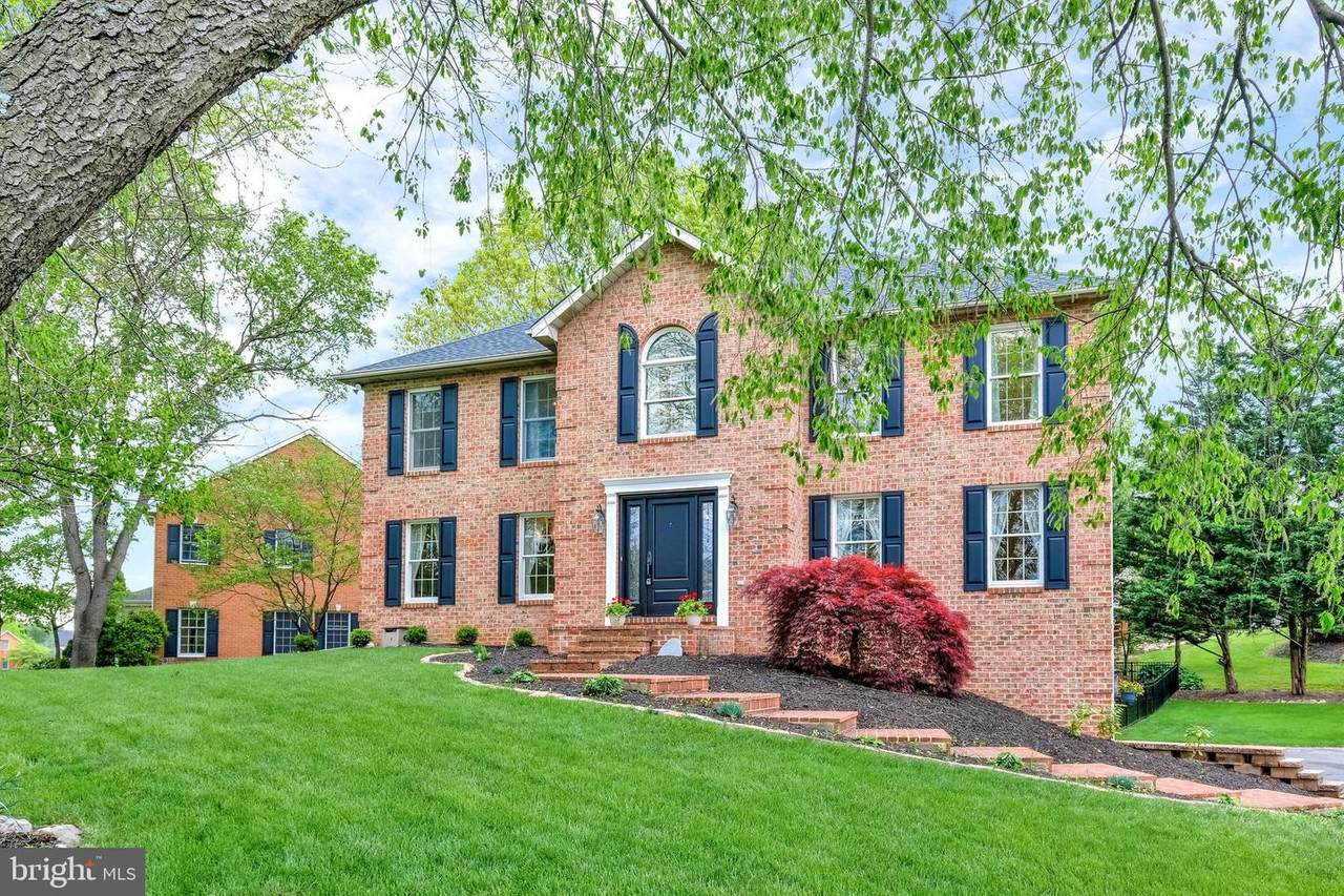 20204 Plumwood Drive - Photo 1