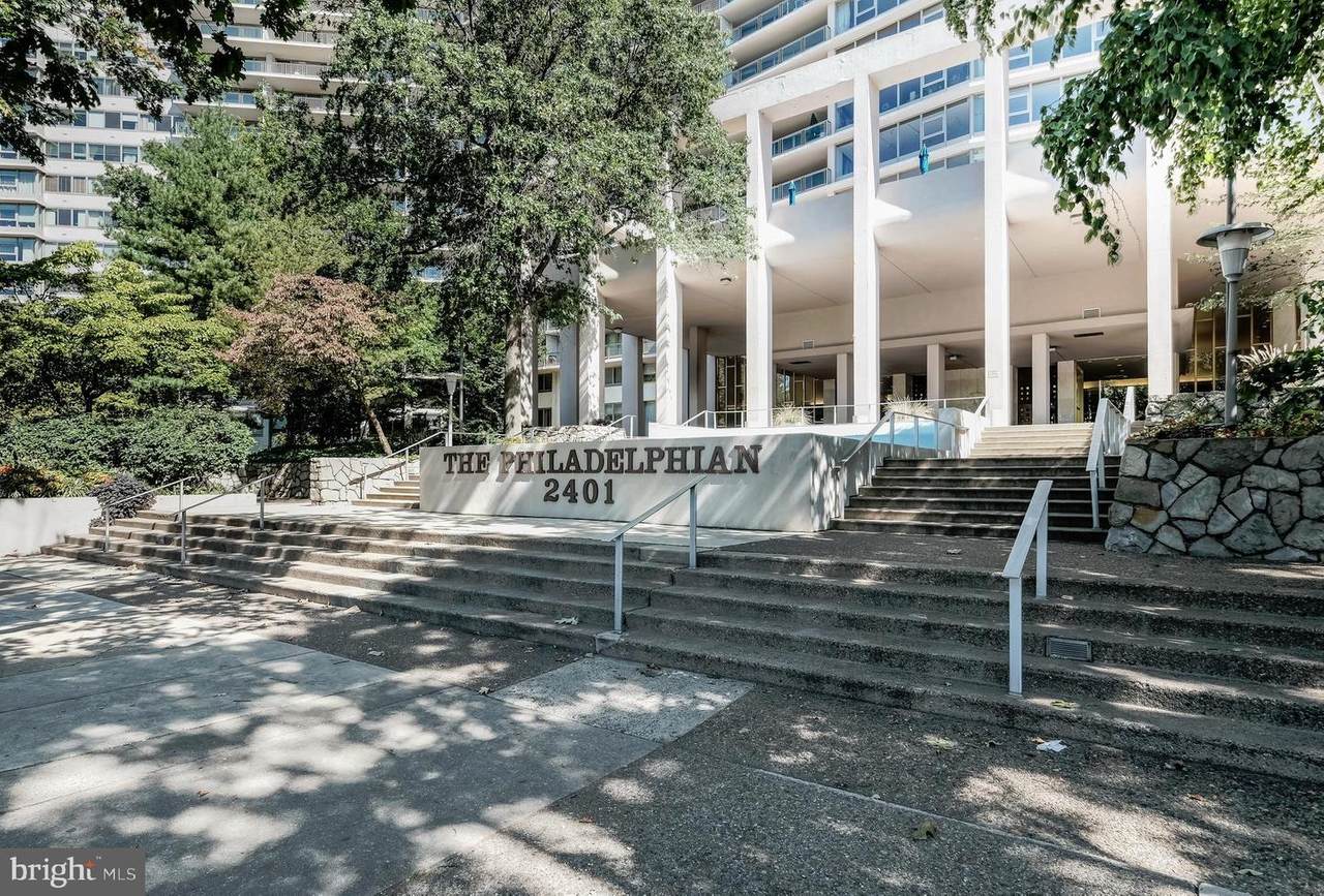 2401 Pennsylvania Avenue - Photo 1