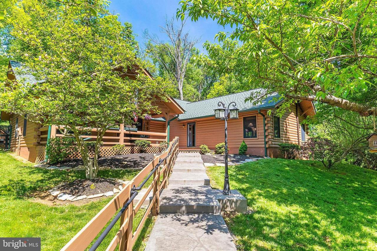 19315 Blueridge Mountain Road - Photo 1